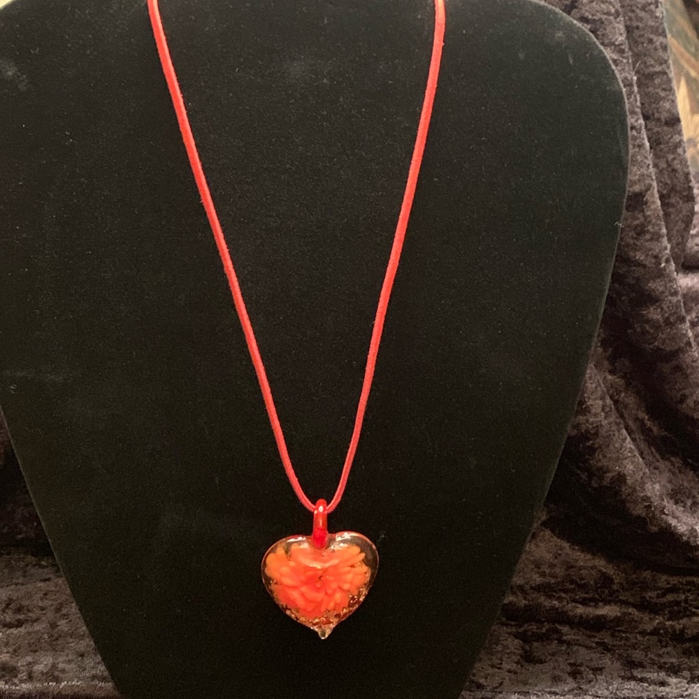 Gorgeous heart pendant